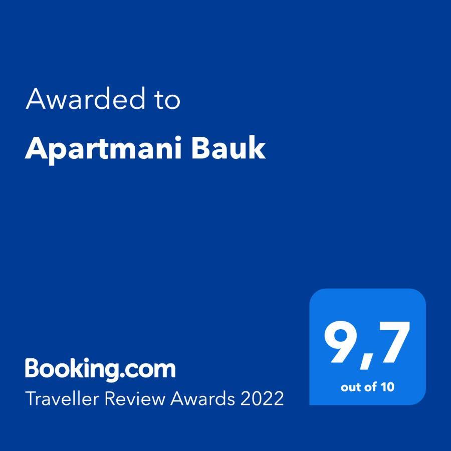 Apartmani Bauk Pucisca Exterior photo